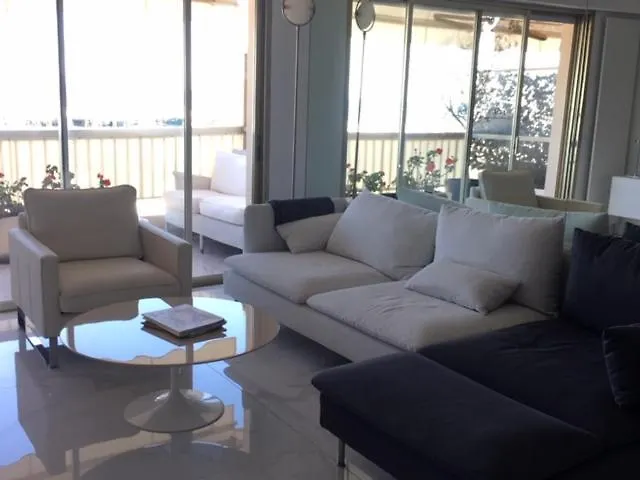 Appartement De Standing Face A La Mer Avec Vue Exceptionnelle Sur Les Iles De Lerins Mandelieu-la-Napoule 0*,  France